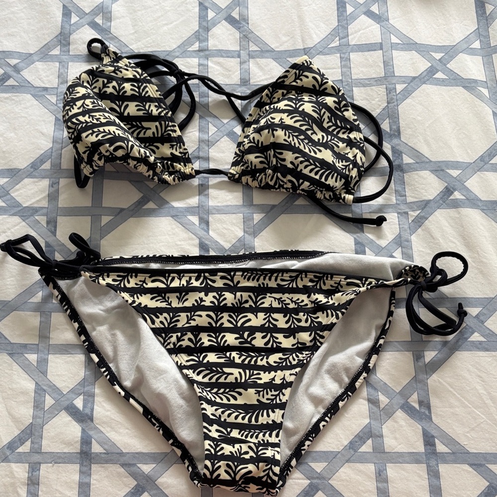 Boden Black and Cream Leaf-Stripe Bikini